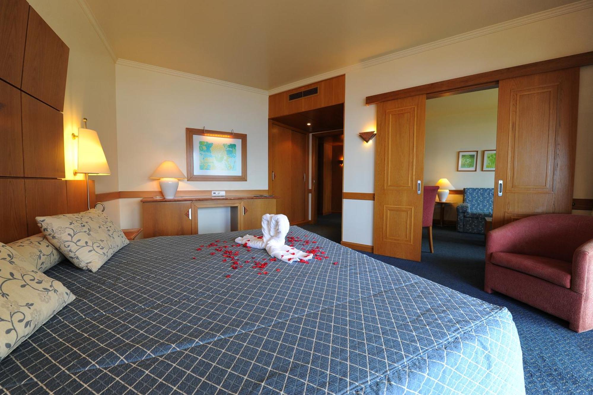 Monte Mar Palace Hotel ปอนตา เดลกาดา ภายนอก รูปภาพ